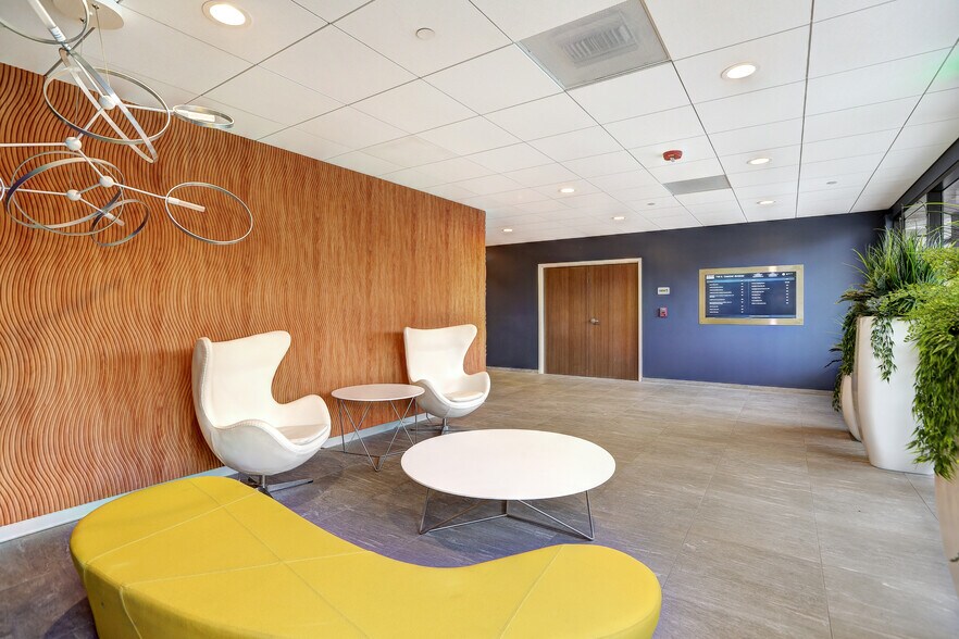 More Photos Of 710 S Central Ave, Glendale Medical For Lease