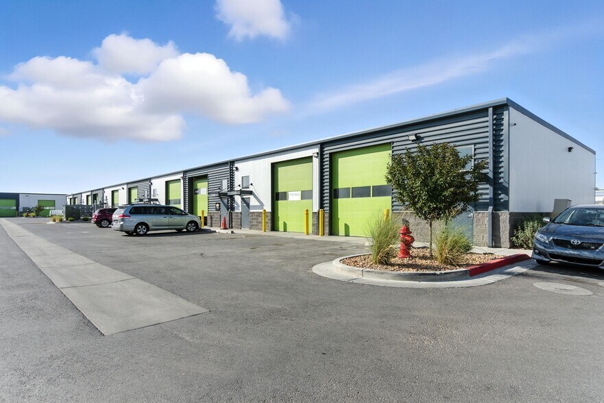 More Photos Of 5170-5176 W Liberator Dr, Kearns Warehouse For Lease