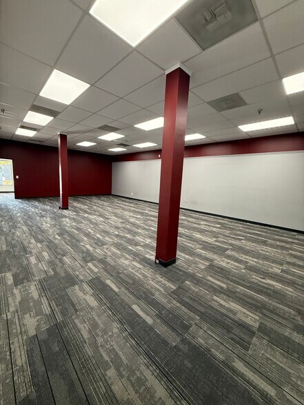 More Photos Of 369 Bill France Blvd, Daytona Beach General Retail For Lease