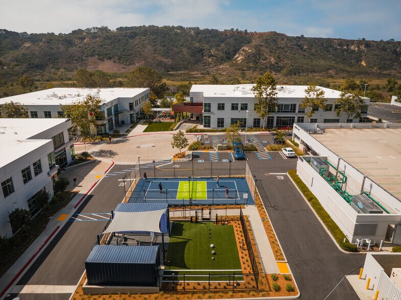 More Photos Of 3398 Carmel Mountain Rd, San Diego Unknown For Lease