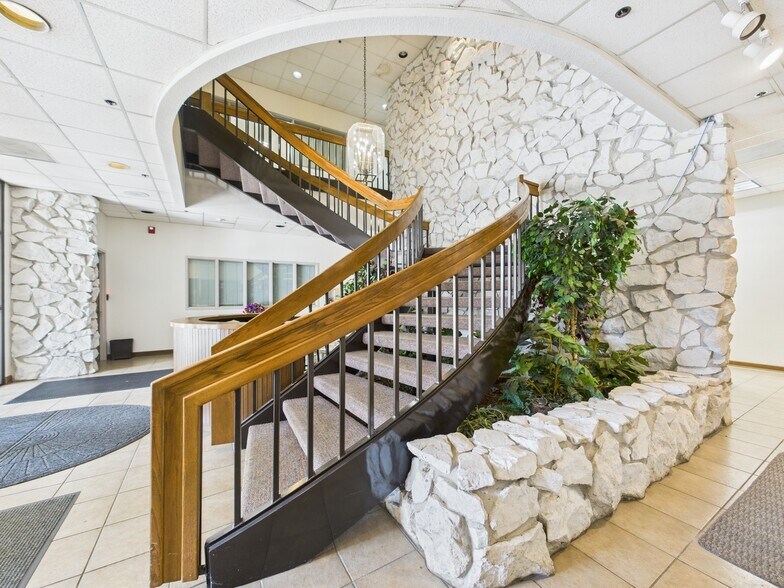 More Photos Of 4500 3rd Ave SE, Lacey Office For Sale