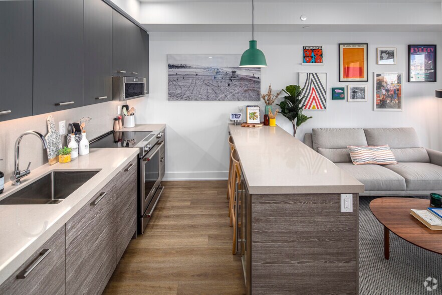 More Photos Of 484 Spadina Ave, Toronto Apartments For Lease