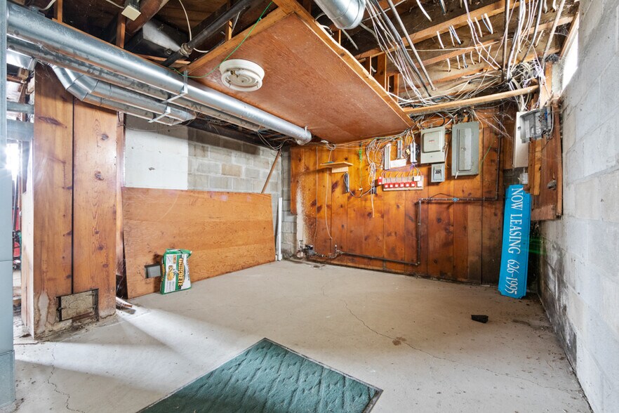 More Photos Of 9233 SR 14, Streetsboro Medical For Sale