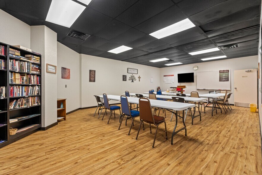 More Photos Of 1101 N Wheeler Ave, Sallisaw Religious Facility For Sale