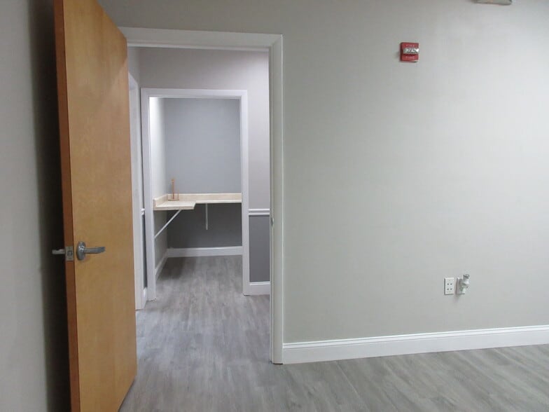 More Photos Of 540 NW University, Port Saint Lucie Office Residential For Sale