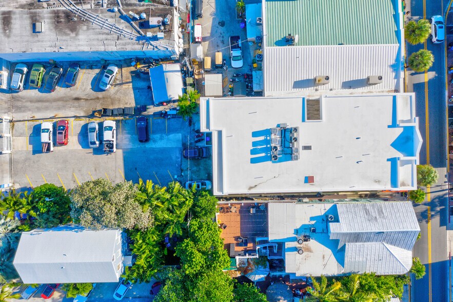 More Photos Of 117 Duval St, Key West Storefront Retail Residential For Lease