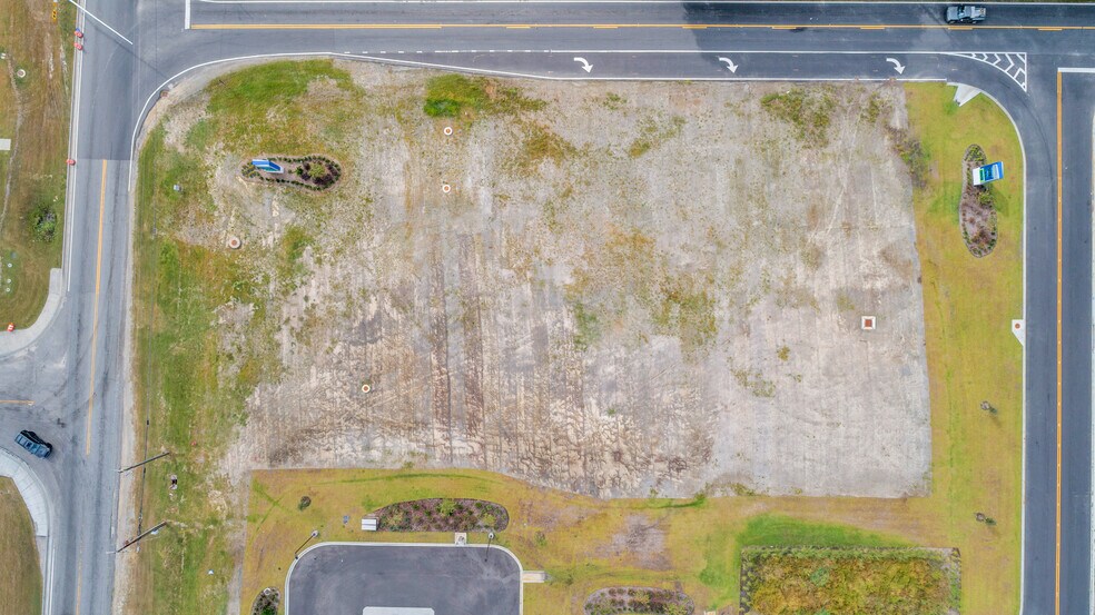 More Photos Of 2905 Little Neck Rd, Bloomingdale Land For Lease