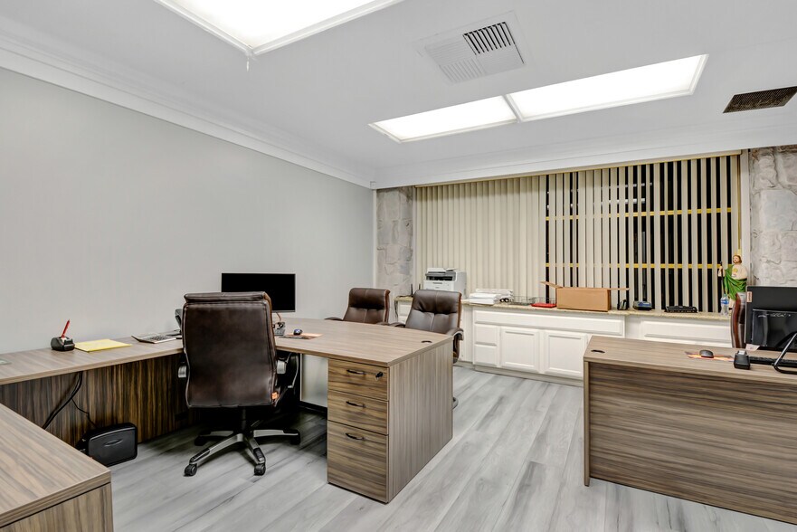 More Photos Of 401 W 4th St, San Bernardino Bank For Sale