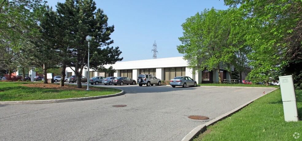 More Photos Of 331 Amber St, Markham Manufacturing For Lease