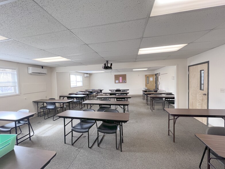 More Photos Of 745 Burnside Ave, East Hartford Schools For Sale