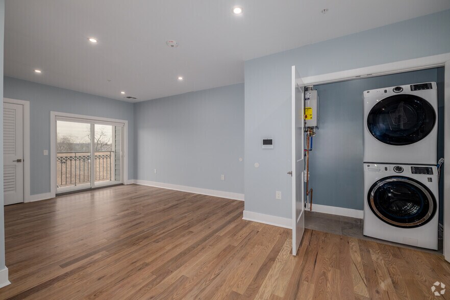 More Photos Of 106-108 Montgomery St, Bloomfield Apartments For Sale