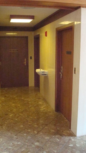 More Photos Of 7220 Watson Rd, Saint Louis Medical For Sale