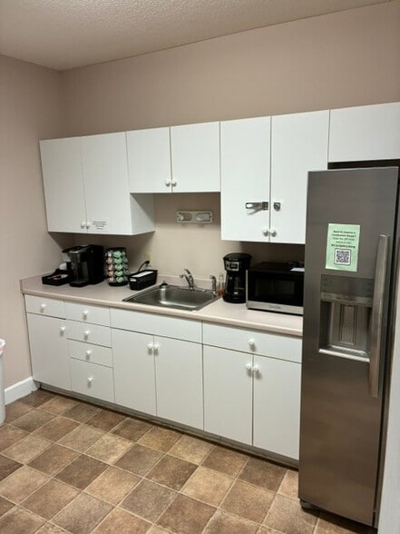 More Photos Of 1293 Professional Dr, Myrtle Beach Office For Lease