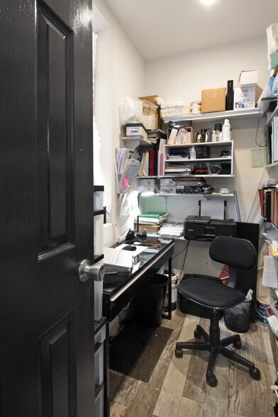 More Photos Of 2550 Highway 82, Glenwood Springs Showroom For Sale