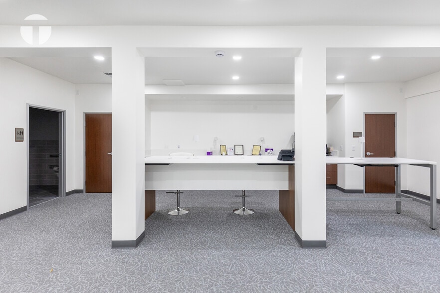 More Photos Of 318 12th St, Sacramento Storefront For Sale