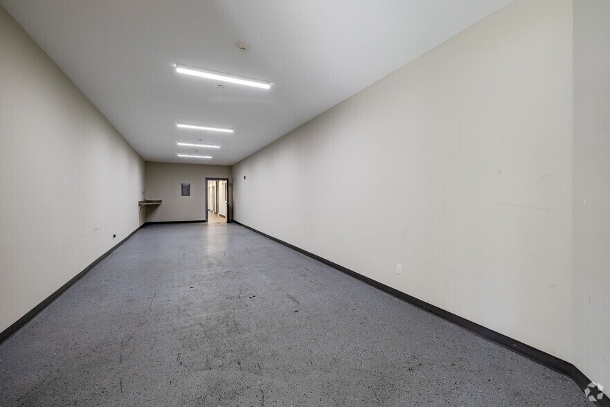 More Photos Of 10 Kingsbridge Rd, Fairfield Office For Sale