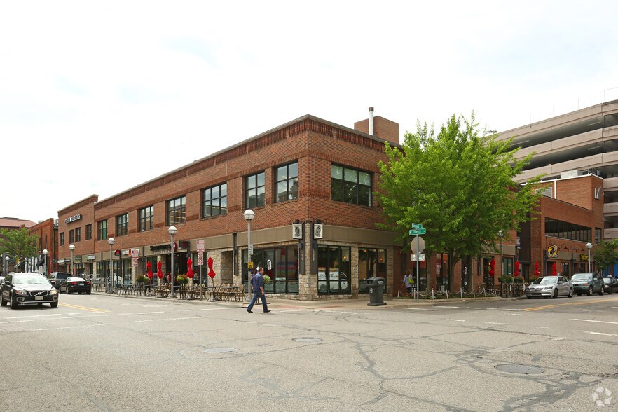More Photos Of 604 E Liberty St, Ann Arbor Restaurant For Lease
