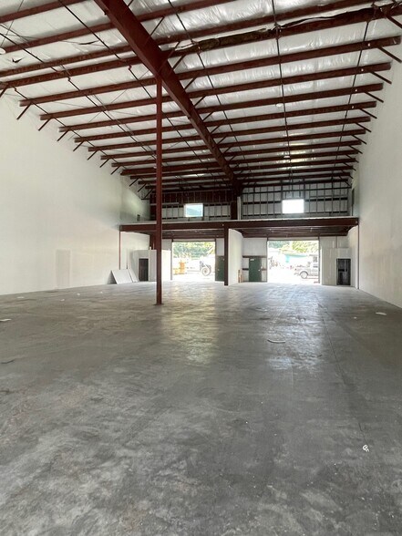 More Photos Of 201 Kapaa Quarry Pl, Kailua Warehouse For Lease