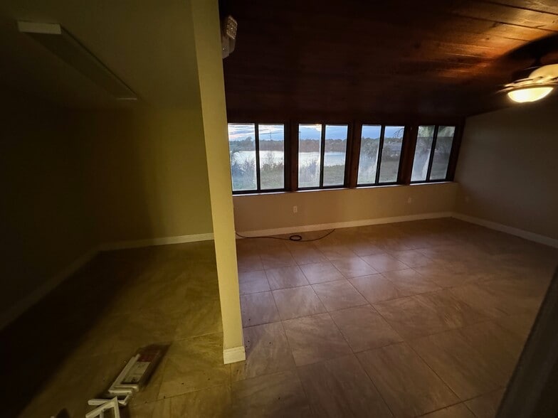 More Photos Of 2204 US-27, Lake Placid Flex For Sale