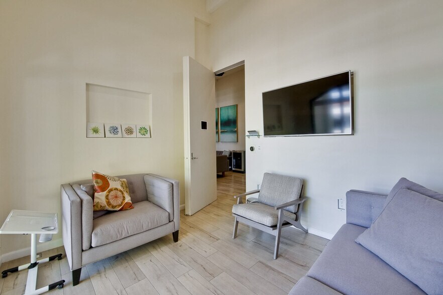 More Photos Of 4966 El Camino Real, Los Altos Office For Sale