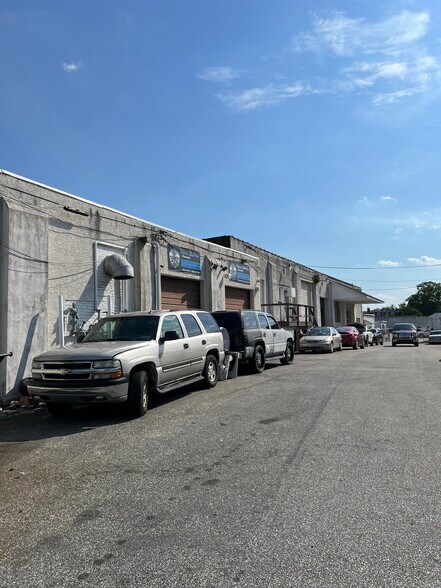 More Photos Of 410 S Springfield Rd, Clifton Heights Industrial For Sale