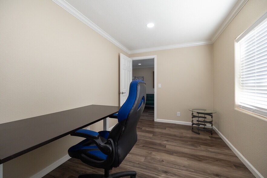 More Photos Of 25 E Hedding St, San Jose Office For Lease