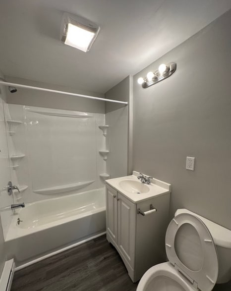 More Photos Of , Hartford Multifamily For Sale