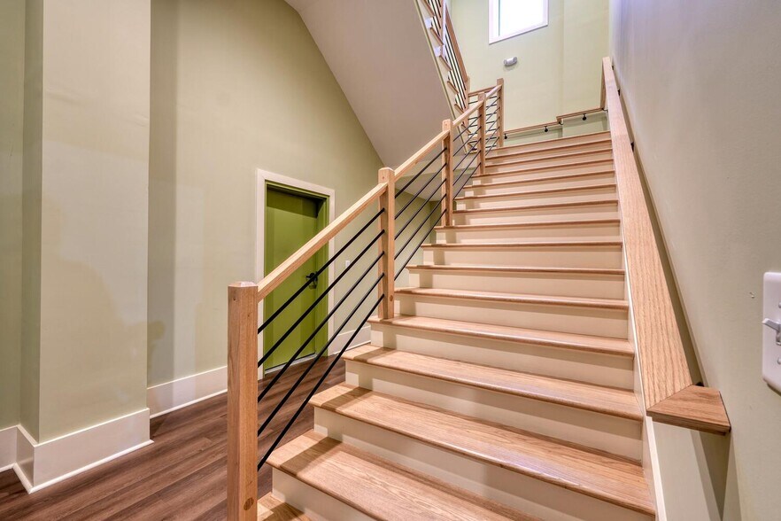 More Photos Of 3663 Southland Dr, Flowery Branch Warehouse For Sale