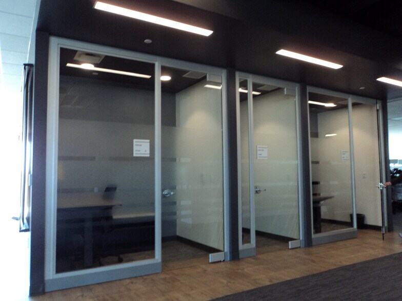 More Photos Of 2020 Innovation Ct, De Pere Office For Lease