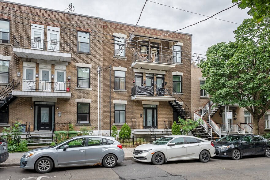 More Photos Of 7814 Rue Berri, Montréal Apartments For Sale