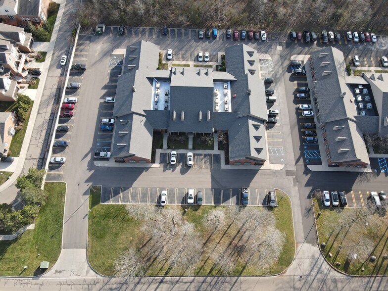 More Photos Of 37601-37649 Pembroke Ave, Livonia Office For Lease