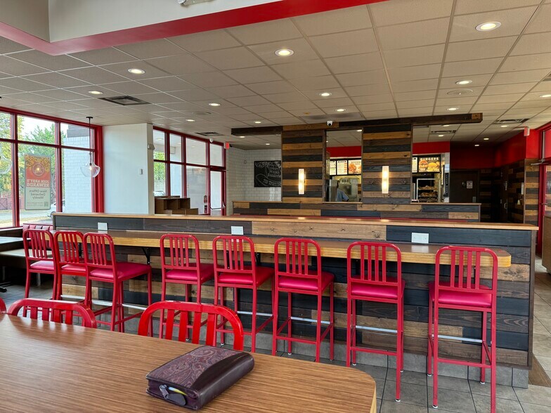 More Photos Of 10831 Promenade Ln, Manassas Fast Food For Sale