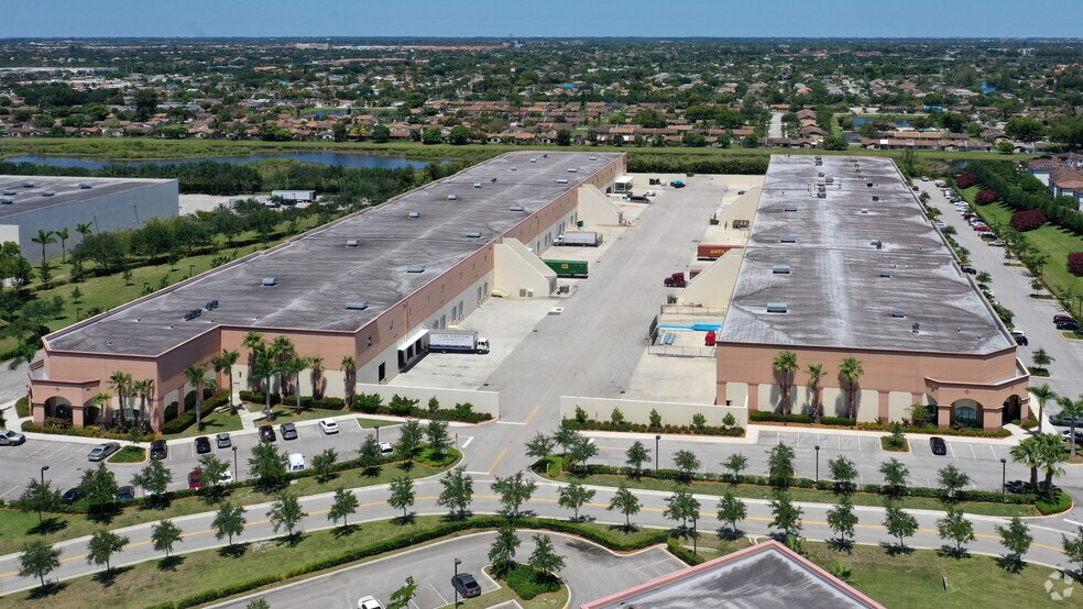More Photos Of 9587 Premier Pky, Miramar Warehouse For Lease
