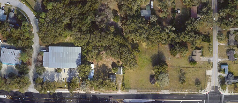 More Photos Of 1631 S State Road 15A, Deland Showroom For Sale