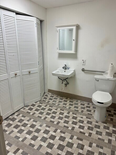 More Photos Of 7929 NE 1st Ave, Miami General Retail For Lease