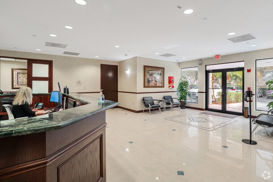 More Photos Of 1375 Gateway Blvd, Boynton Beach Coworking Space