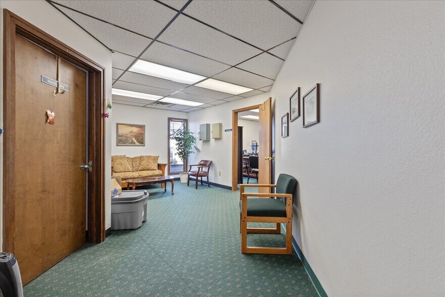 More Photos Of 1780 Westland Rd, Cheyenne Office For Sale
