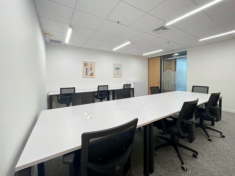 More Photos Of 4920 Roswell Rd NE, Atlanta Coworking Space