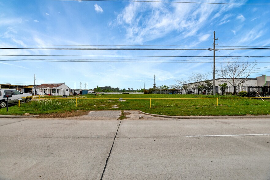 More Photos Of 12350 Cutten Rd, Houston Land For Sale
