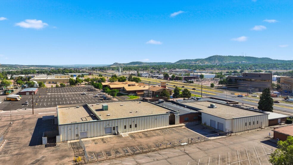 More Photos Of 3450 N Nevada Ave, Colorado Springs Flex For Lease