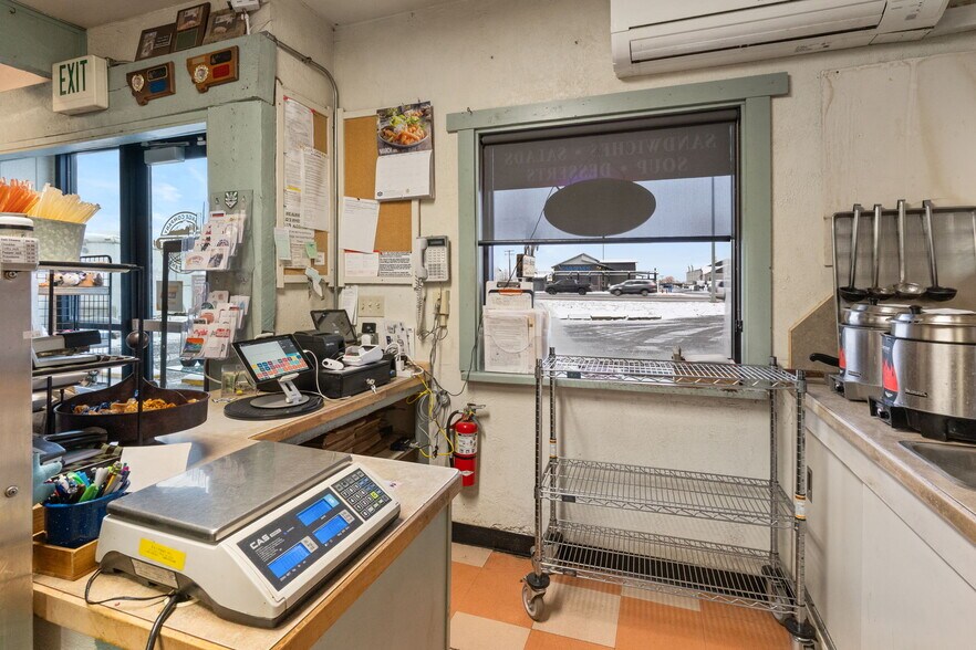 More Photos Of 6410 Jackrabbit Ln, Belgrade Storefront For Sale