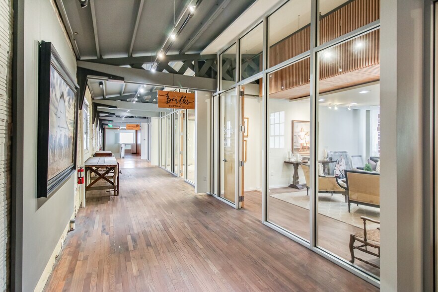 More Photos Of 225 S Knoblock St, Stillwater Storefront For Sale