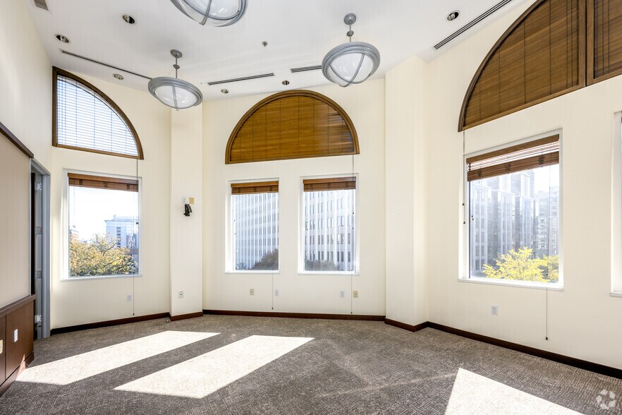 More Photos Of 1201 L St NW, Washington Office For Sale