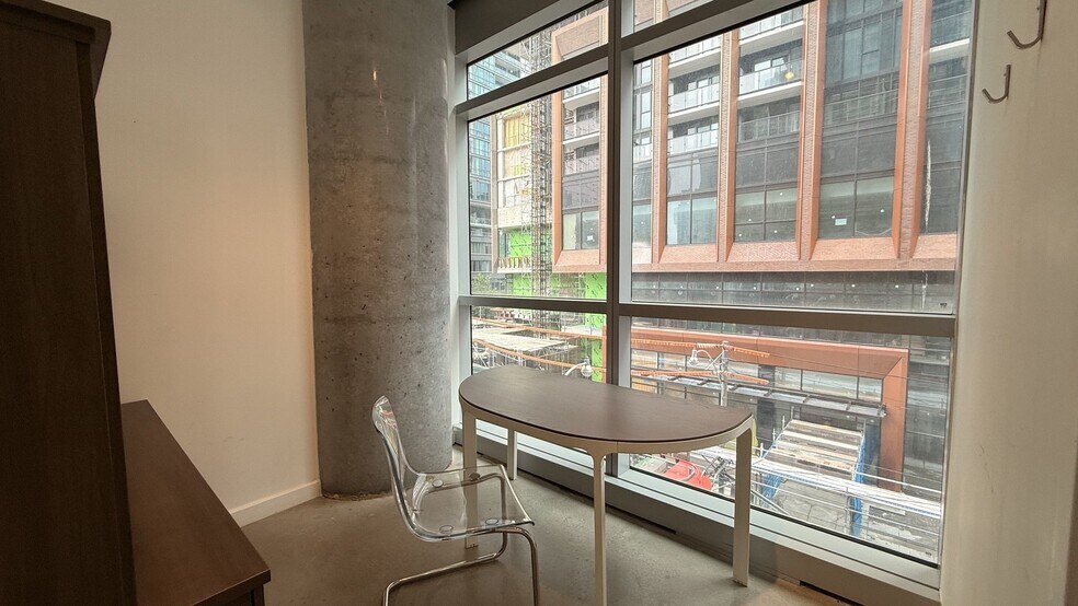 More Photos Of 373-375 King St W, Toronto Apartments For Lease