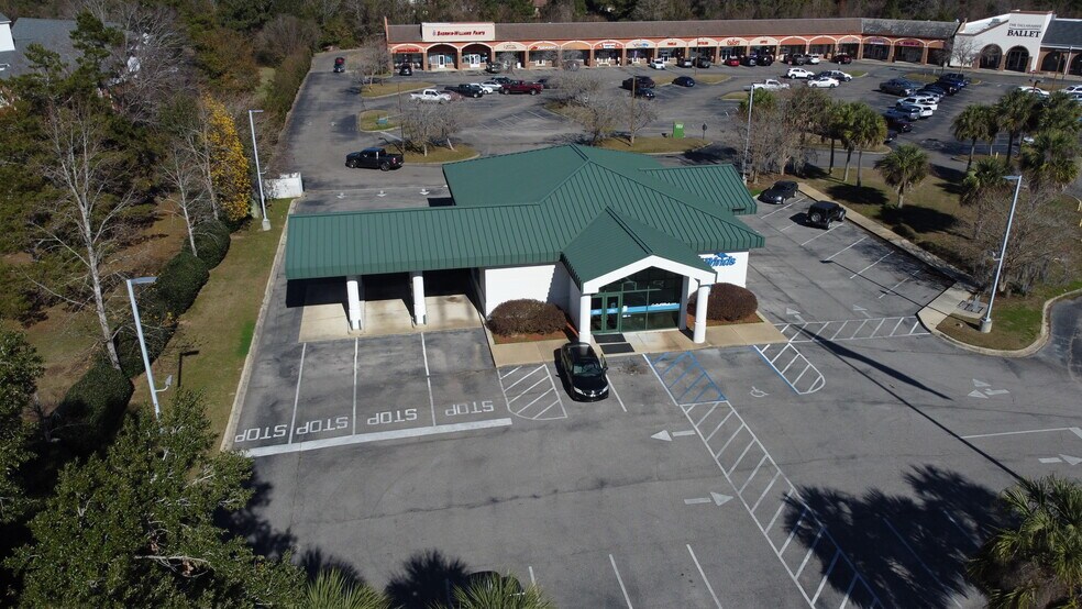 More Photos Of 2906 Kerry Forest Pky, Tallahassee Bank For Sale