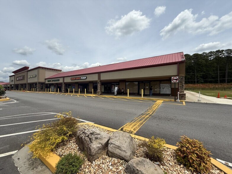 More Photos Of 2164-2212 Salem Rd, Conyers Unknown For Lease