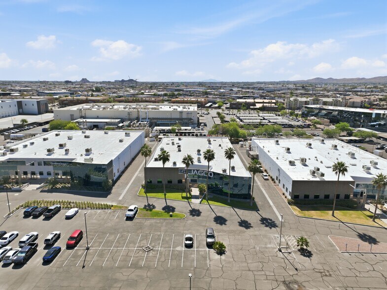 More Photos Of 3401 E Harbour Dr, Phoenix Light Manufacturing For Lease