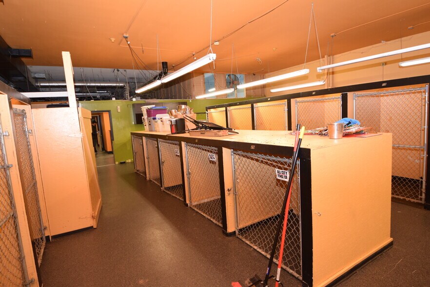 More Photos Of 836-838 Poplar Pl S, Seattle Manufacturing For Lease