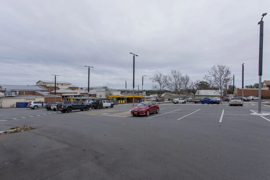 More Photos Of 74 Kendal St, Cowra Freestanding For Lease