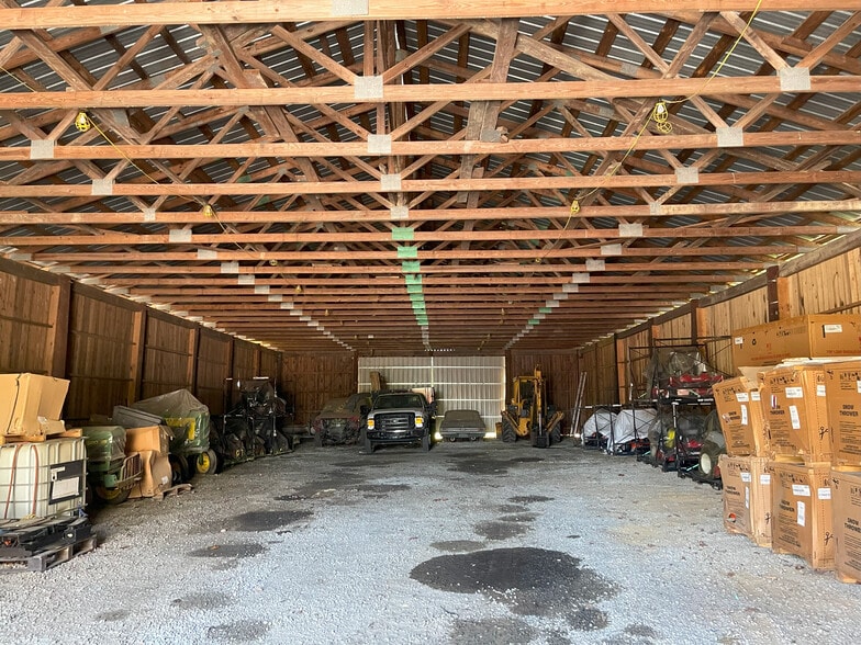 More Photos Of 10190 Old Indian Head Rd, Upper Marlboro Freestanding For Sale